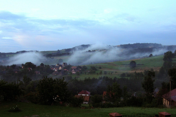 widoczek z tarasu :) #olszówka #mgła #góry #beskid