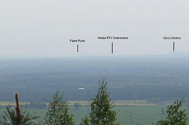 Fajna Ryba (347m) - Pasmo Przedborsko-Małagoskie oraz wzniesienie z wieżą w Dobromierzu k.Przedborza z Góry Kamieńsk #GóraKamieńsk #FajnaRyba #Dobromierz #widok