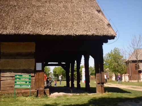 Muzeum Pierwszych Piastów na Lednicy, Wielkopolski Park Etnograficzny w Dziekanowicach, karczma.