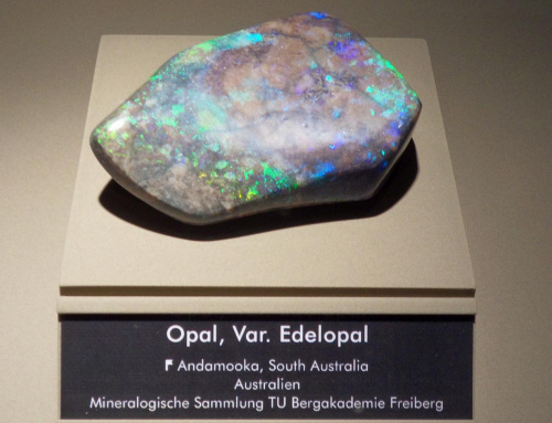 Opal - minerał na biżuterię #Freiberg #minerały #Niemcy #WystawaTerraMinerale