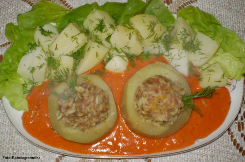 Faszerowane kalarepki w pomidorowym sosie
Przepisy do zdjęć zawartych w albumie można odszukać na forum GarKulinar .
Tu jest link
http://garkulinar.jun.pl/index.php
Zapraszam. #kalarepki #SosPomidorowy #MiesoMielone #jedzenie #obiad #gotwanie