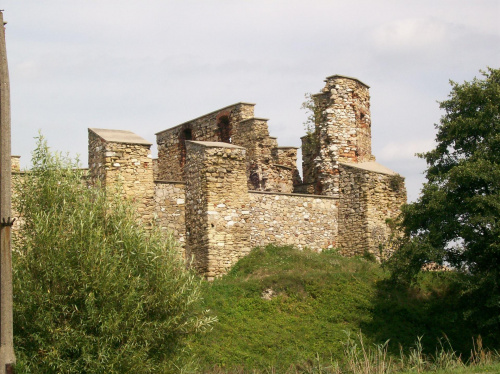 Południowo-zachodnie mury zamku