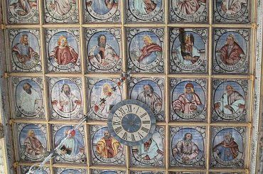 Drewniany,kasetonowy sufit,z namalowanymi postaciami świętych w kościele w Świeciu :) #KościółWŚwieciu #DolnyŚląsk