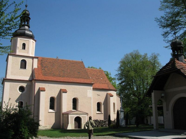 Zegar słoneczny Dąbrowa (opolskie) kościół św.Wawrzyńca