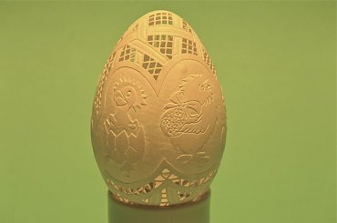 Ażurki na wydmuszkach jaj gęsich wycinane za pomocą diamentowych frezów dentystycznych #ażurki #AżuroweJaja #AżuroweWydmuszki #PisankiAżurowe