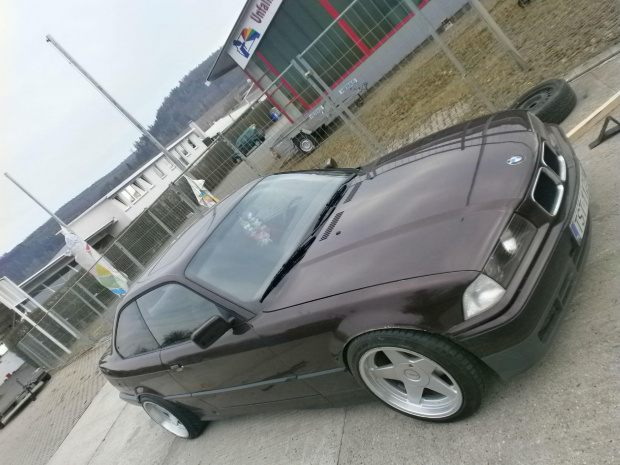 E36 V8 #BMW #Drift