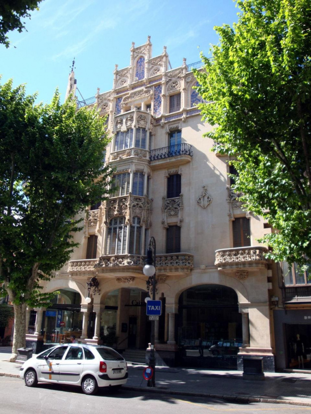Palma de Mallorca - Gran Hotel - obecnie ośrodek kultury Fundacja la Coixa. Pierwszy Luksusowy hotel w Palmie #Majorka #PalmaDeMallorca