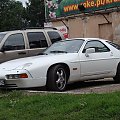 928