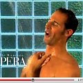 James Valenti in the shower, singing Rodolfo's famous aria
"I touch myself"
Reklama Minnesota Opera.