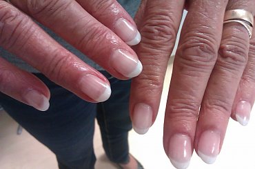 pierwsza stylizacja akrylem na Modelce #akryl #paznokcie #stylizcja #żel