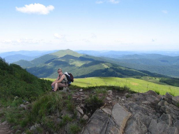 w oddali Smerek #Góry #Bieszczady