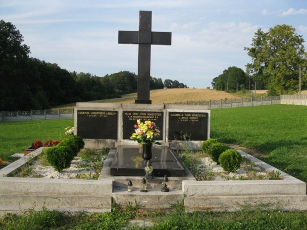 Kończyce Wielkie (śląskie) grób Gabrieli von Thun und Hohenstein