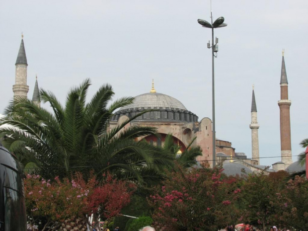 Hagia Sofia... w oddali