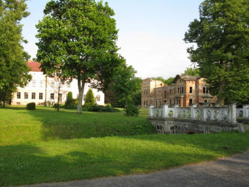 Kwitajny (warmińsko-mazurskie) - pałac