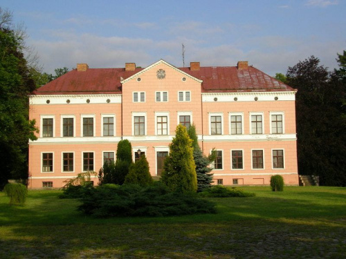 Kwitajny (warmińsko-mazurskie) - pałac