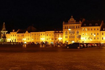 Czeskie Budziejowice nocą #miasto #rynek