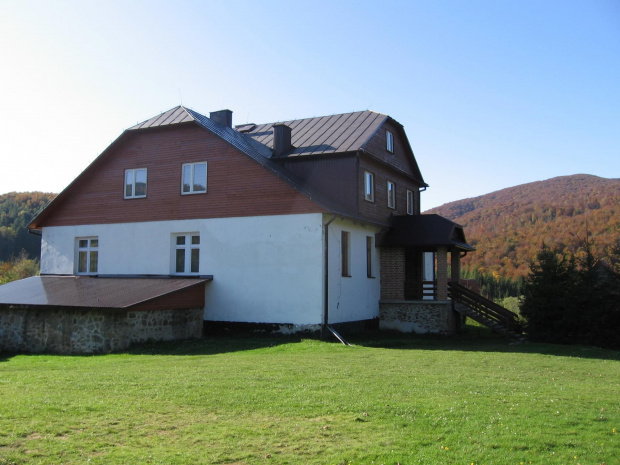 Schronisko w Roztokach Górnych #Góry #Bieszczady