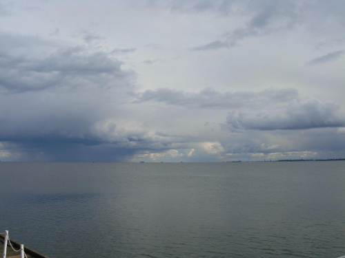 Bezkresne morze - widok z mola w Sopocie