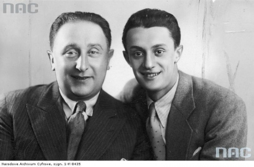 Aktor Ludwik Lawiński ( z lewej ) w towarzystwie piosenkarza Leona Fuksa. Lwów_1931 r.
