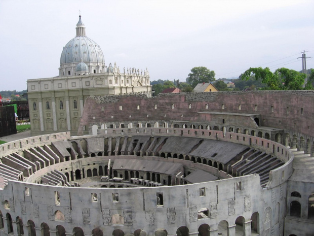 Park Miniatur- Inwałd
(Koloseum, Bazylika św.Piotra) #architektura #zabytek #miejsce