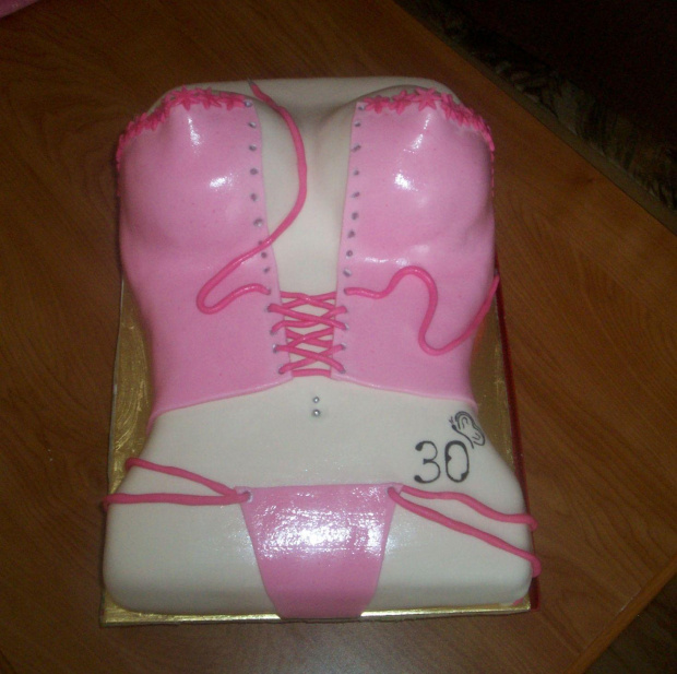 Lady na 30-stke #urodzinowy #tort #cake #xxx #gorset #corset