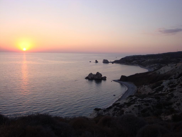 Cypr-Petra tou Romiou-zachód słonca