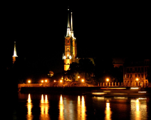 Wrocław nocą.
