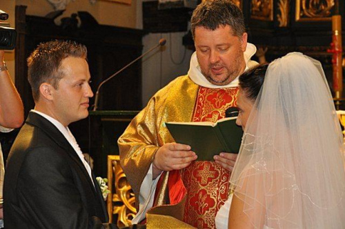 Składanie przysięgi małżeńskiej. #tarnobrzeg #busko #gdańsk #lech #wesele #ślub #hotelura