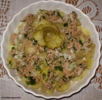 Ziemniaki z tuńczykiem- sałatka leniwca
Przepisy do zdjęć zawartych w albumie można odszukać na forum GarKulinar .
Tu jest link
http://garkulinar.jun.pl/index.php
Zapraszam. #ziemniaki #tuńczyk #SałatkiPrzekąski #śniadanie #kolacje #obiad