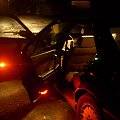 Widok na wnętrze samochodu nocą #AlfaRomeo #wnętrze #noc #WidokNocą