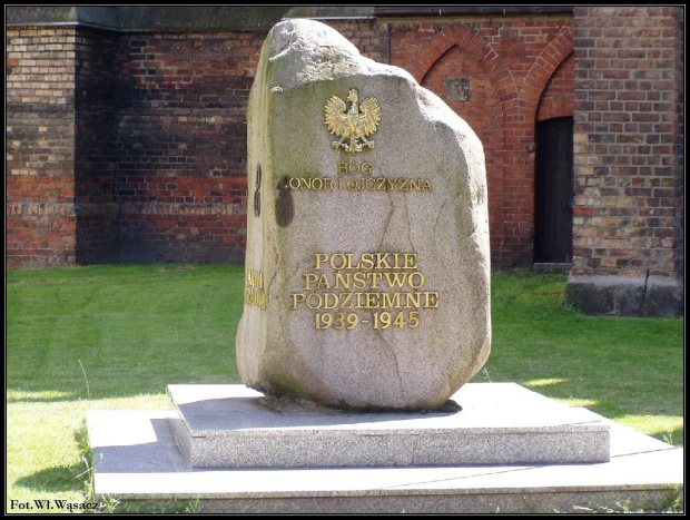 SŁUPSK - Obelisk Polskie Państwo Podziemne. #Miasto