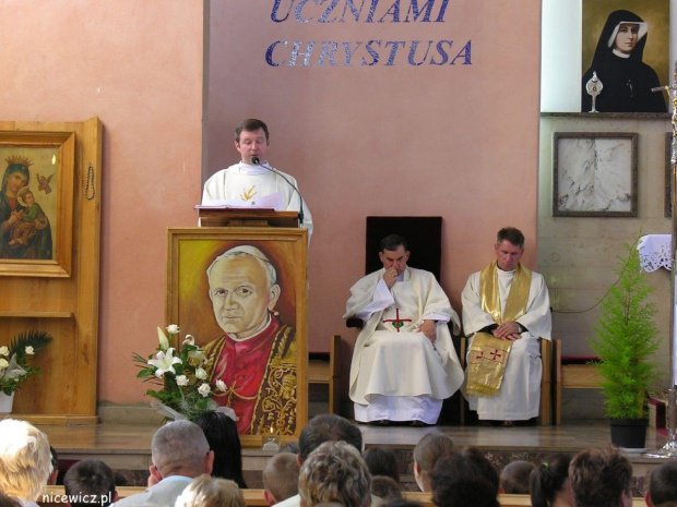 Foto: Nicewicz - III Wojewódzkie Biegi Pokoju Im. Sługi Bożego Jana Pawła II. Msza Św. w Kościele Najświętszego Serca Jezusowego w Koźle w dniu 08-06 -2008r #foto #Nicewicz #Parafa #Najświętszego #Serca #Jezusowego #WKoźle #powiat #Gmina