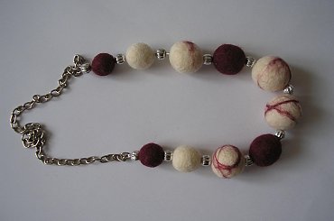 naszyjnik filcowy #rękodzieło #biżuteria #filc