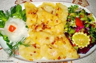 Pierogi wg Tenshii
Przepisy do zdjęć zawartych w albumie można odszukać na forum GarKulinar .
Tu jest link
http://garkulinar.jun.pl/index.php
Zapraszam. #pierogi #obiad #jedzenie #gotowanie #kulinaria #PrzepisyKulinarne