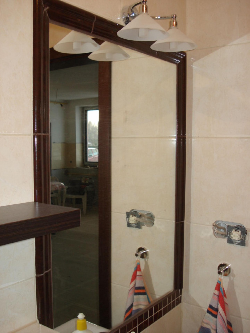 Dolna łazienka-lustro