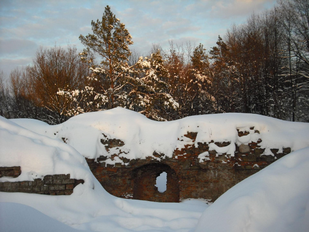 ruiny zamku zimą #zima