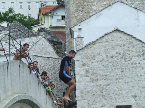 Mostar-skoki do Neretwy #Bałkany #podróże #wakacje #Mostar #BośniaIHercegowina